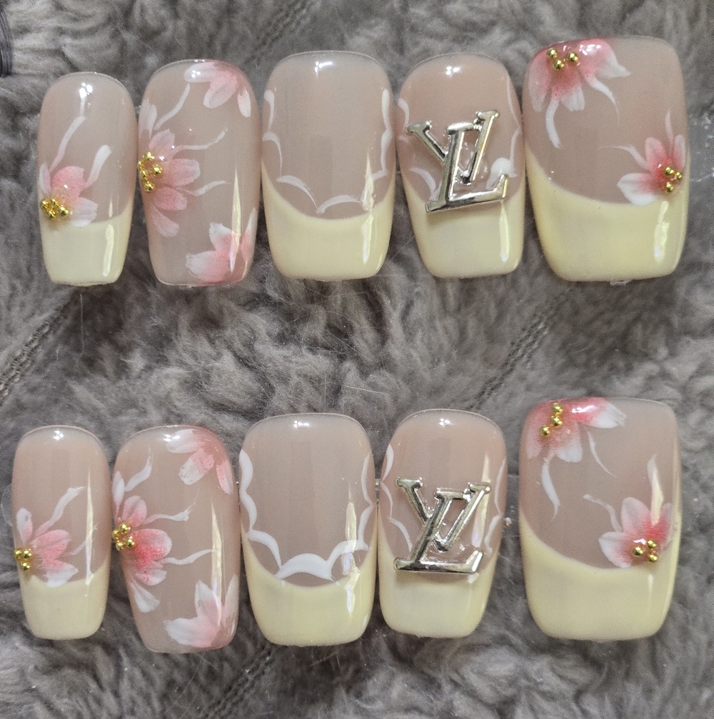 Designer Inspired Nude & Pink Floral Press-On Nail Set with Gold Accents